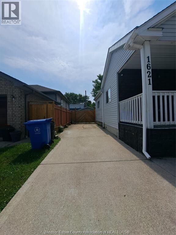 Property Photo: 1621 California Avenue ON N9B 3A4