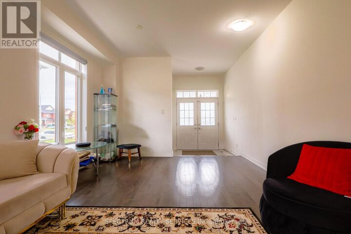Property Photo:  2300 Grainger Loop  ON L9S 0M9 