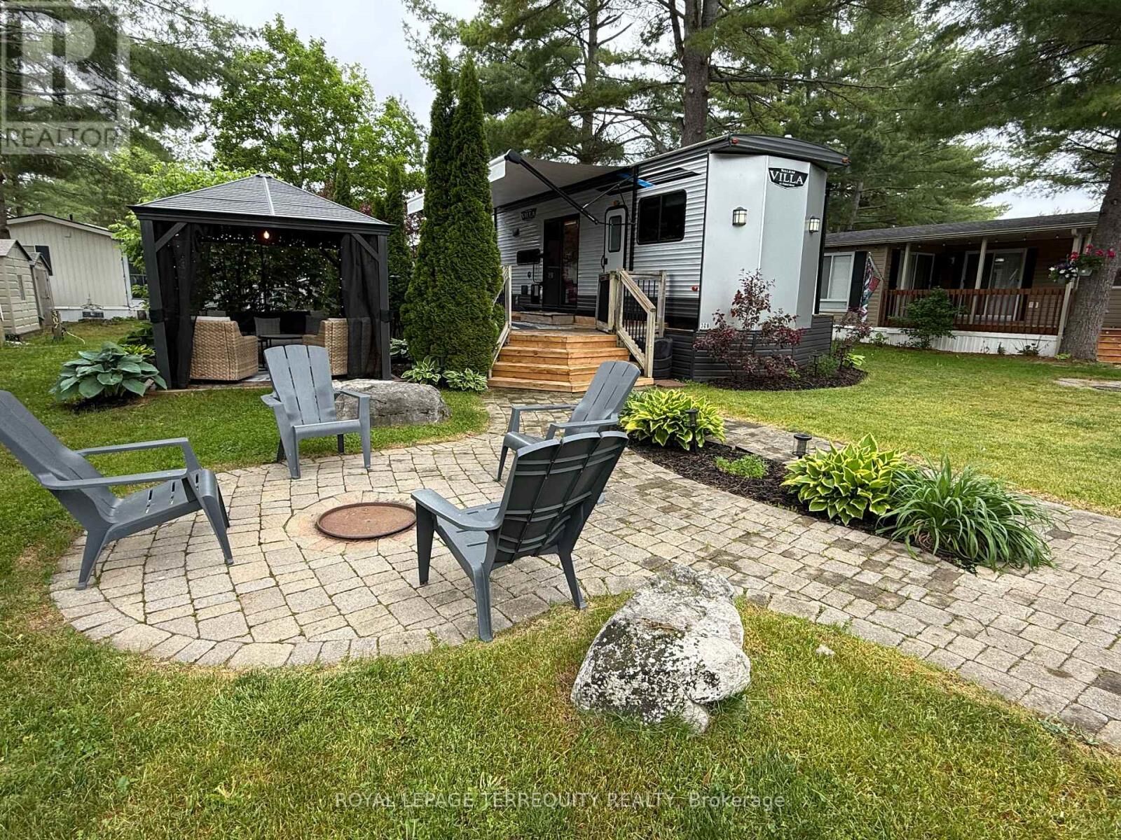 Property Photo: 308 Rockview ON K0L 2H0