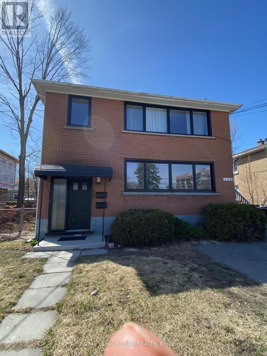 Property Photo: 228 Woodroffe Avenue 1 ON K2A 3V4
