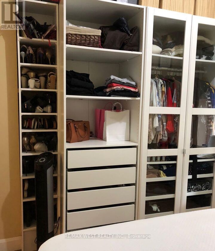 Property Photo: 104 Cowan Avenue Unit 1 ON M6K 2N4