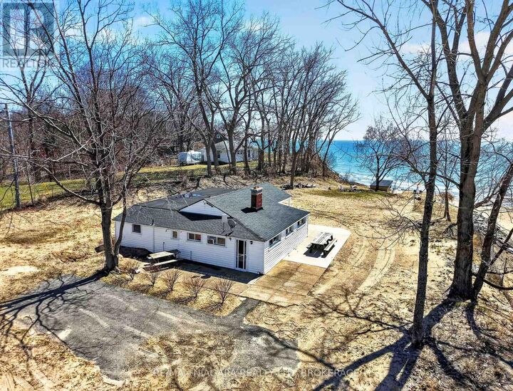 239 Pleasant Beach Road — photo 1