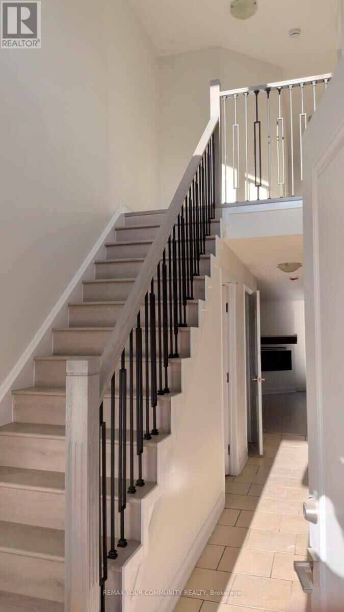 Property Photo: 4 Malabar Crescent ON L6S 3X8