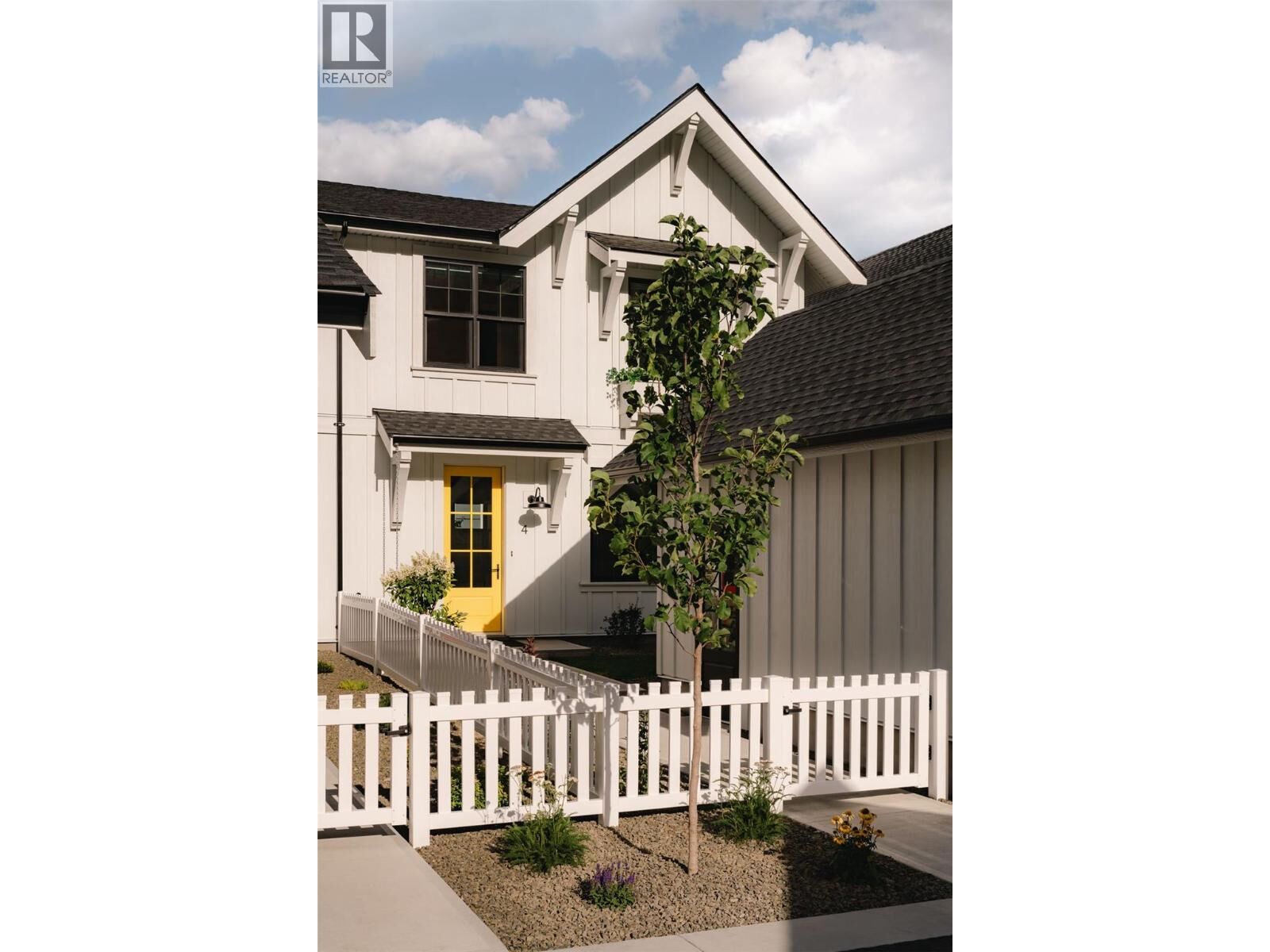Property Photo: 1308 Cedar Street 15 BC V0H 1R4