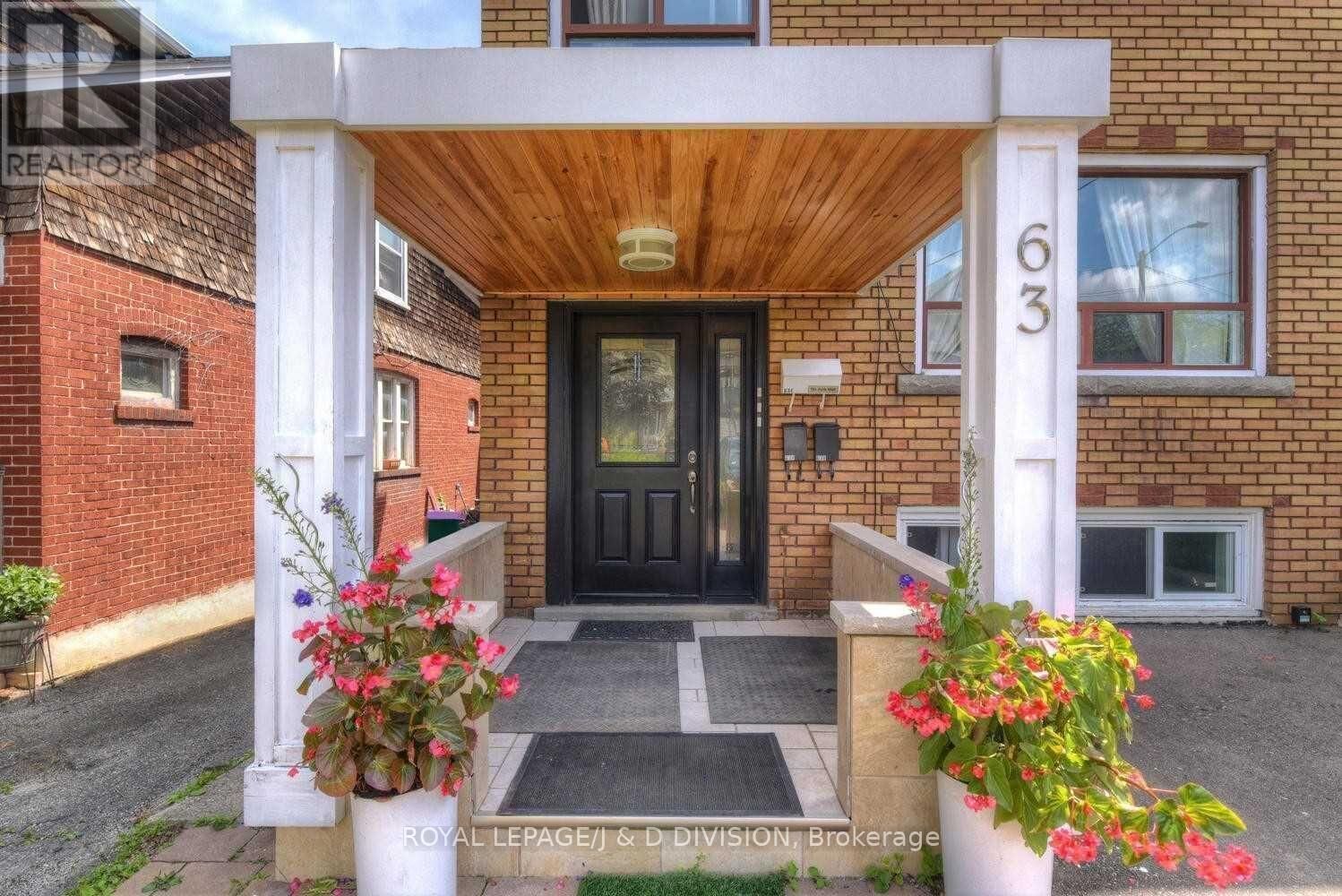 Property Photo:  63 Earlsdale Avenue 3  ON M6C 1L2 
