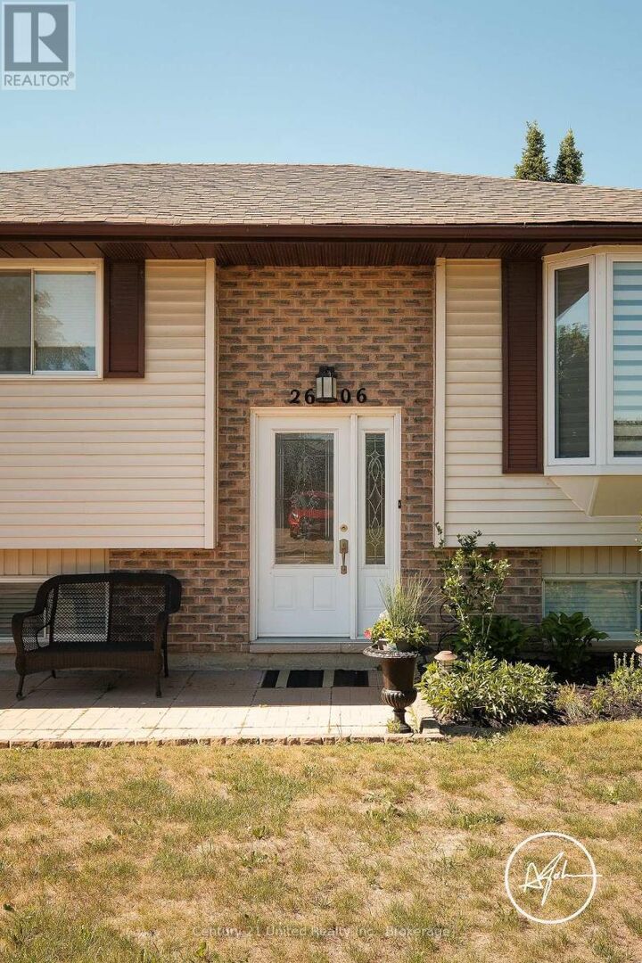 Property Photo: 2606 Foxmeadow Road ON K9L 1X3