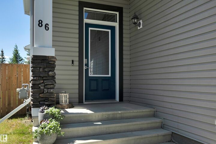 Property Photo:  86 Sandalwood Place  AB T6W 3E6 