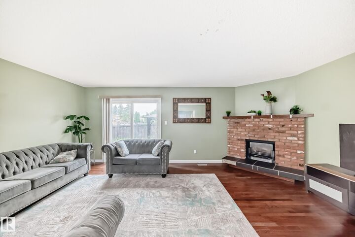 Property Photo:  13621 28 Street NW  AB T5A 4B5 