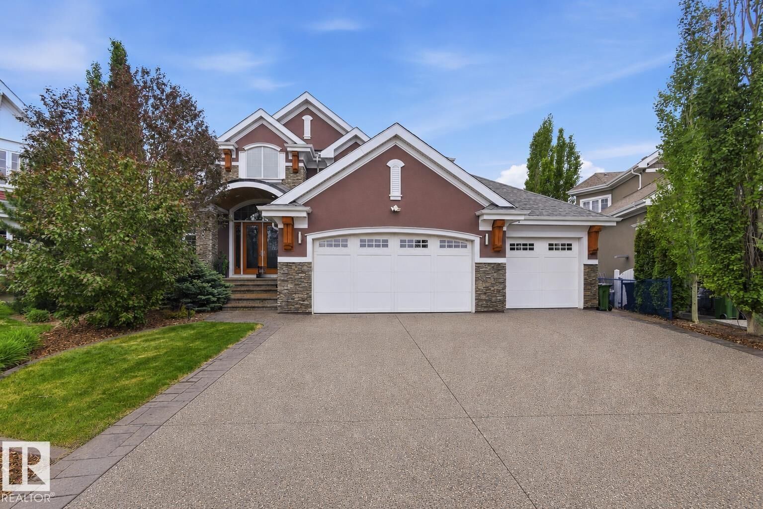 Property Photo:  9003 16 Avenue SW  AB T6X 1B2 