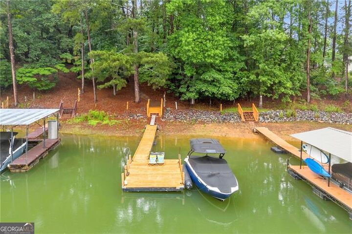Property Photo: 2170 Cove Trail GA 30041