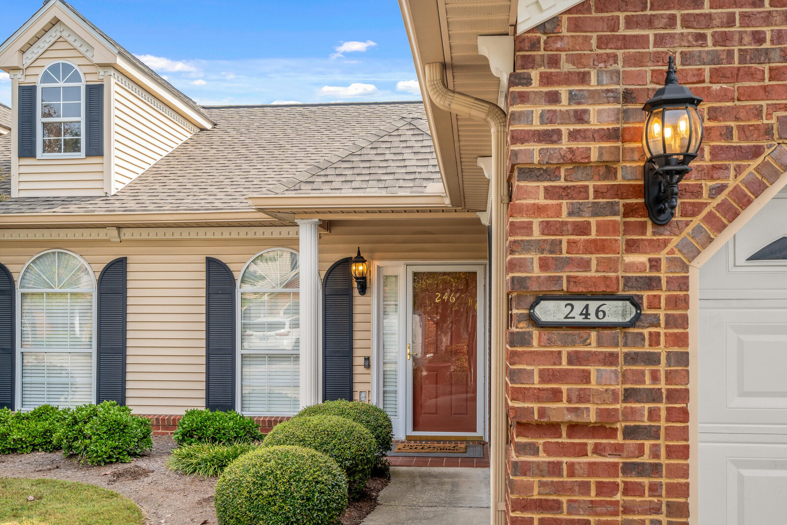 Property Photo: 1700 W Oak Drive GA 30721