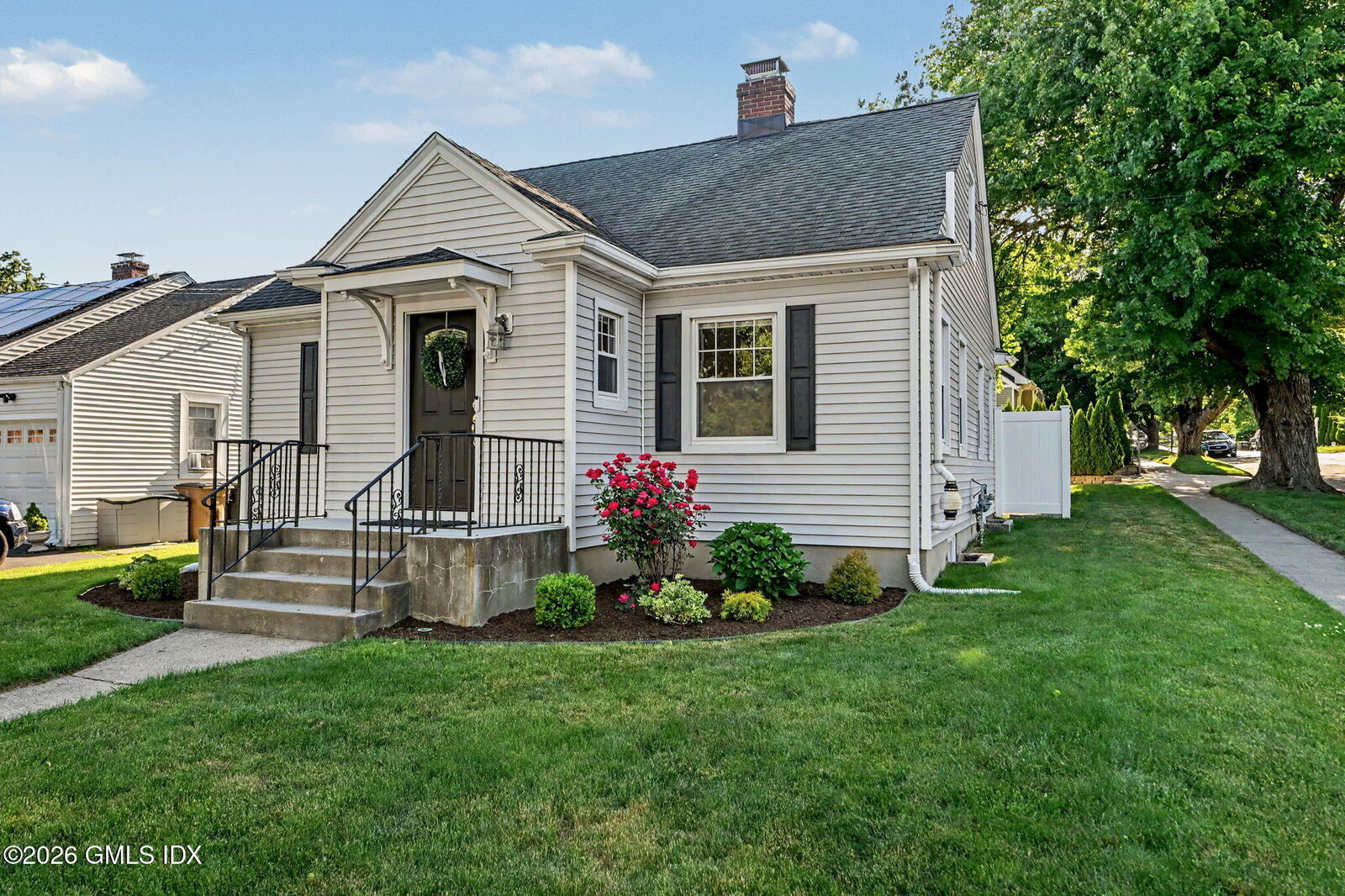 Property Photo: 158 Courtland Hill Street CT 06906