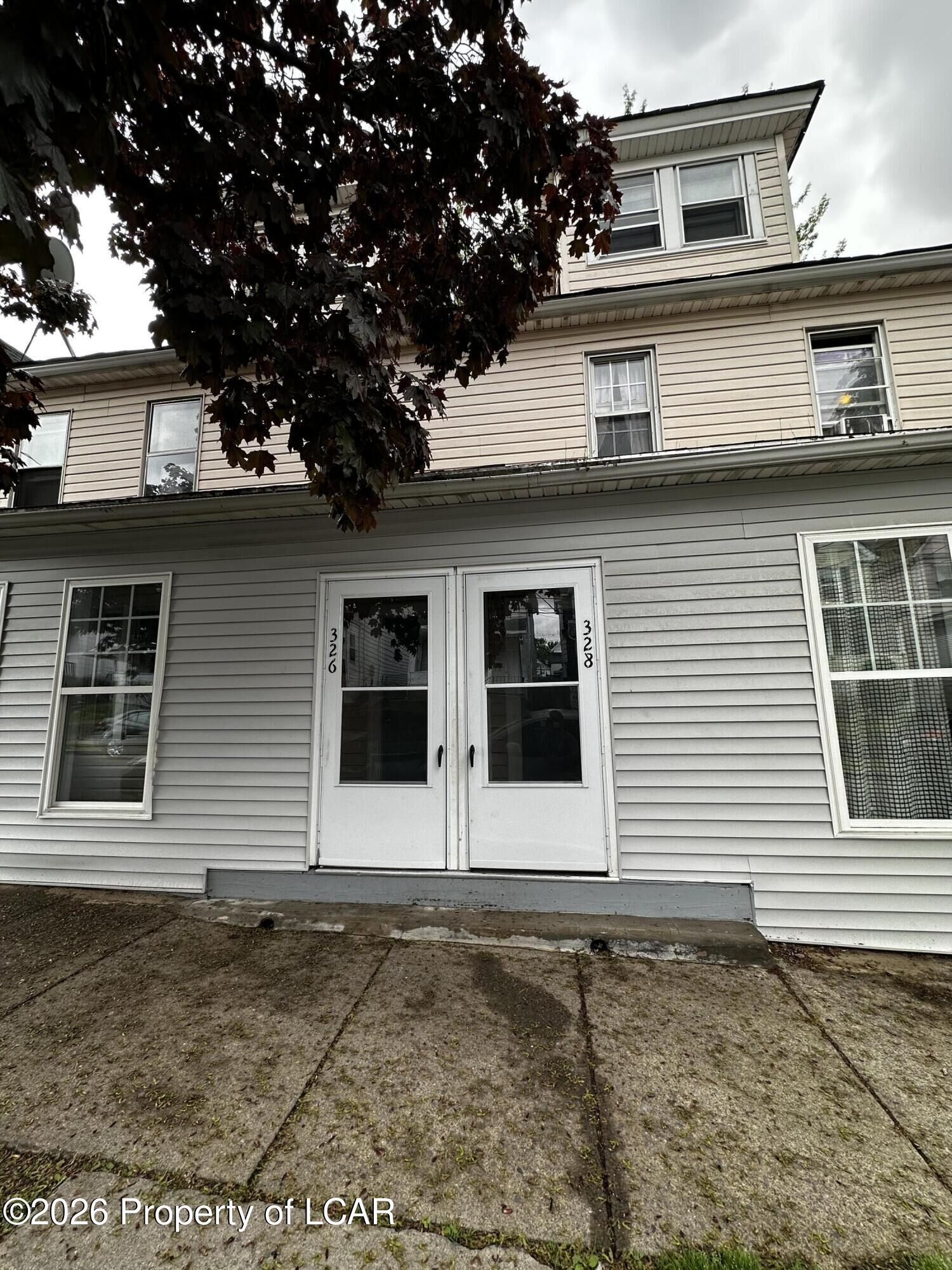 Property Photo: 326-328 New Hancock Street PA 18702