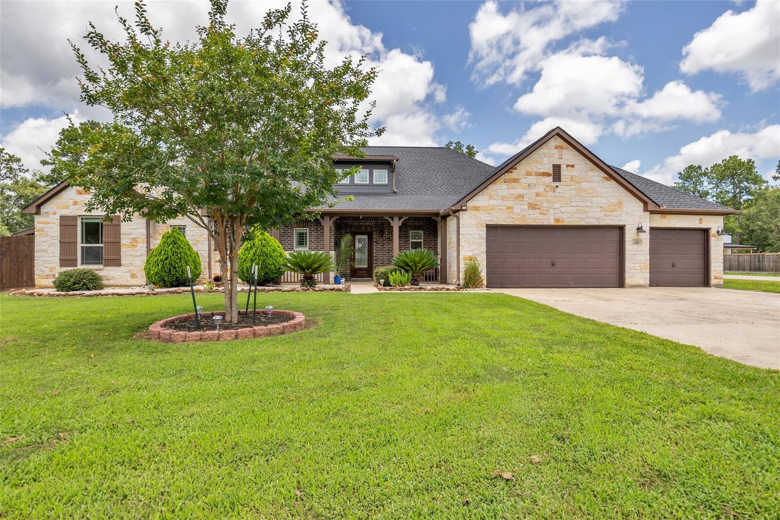 Property Photo: 265 Road 662 TX 77535