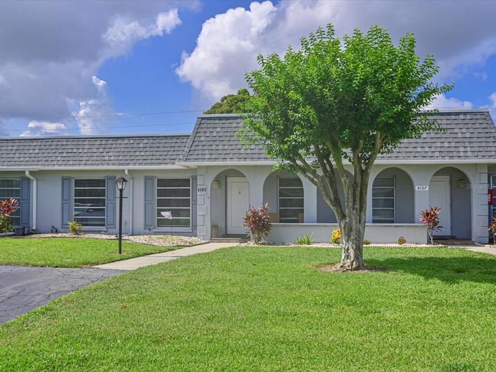 Property Photo:  4105 35th Avenue W 4105  FL 34205 