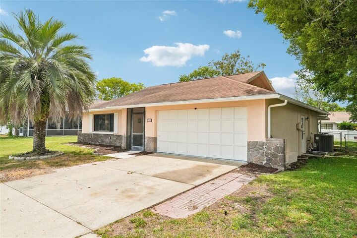 Property Photo: 13403 Rayburn Road FL 34667