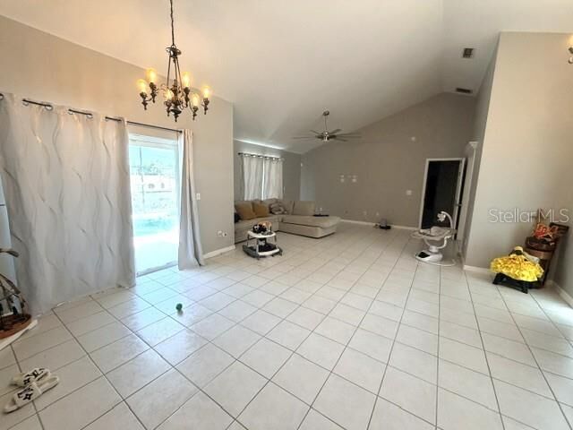 Property Photo: 1677 Sackett Circle FL 32818