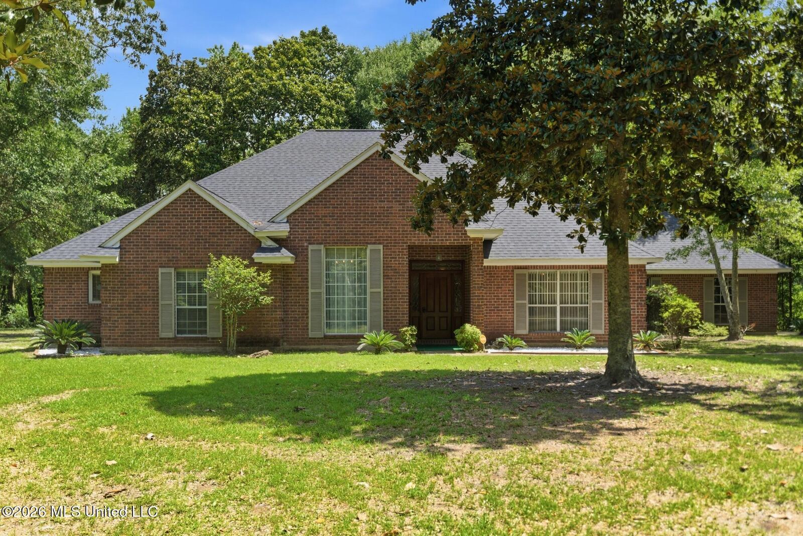 Property Photo:  1605 Fairhaven Drive  MS 39553 