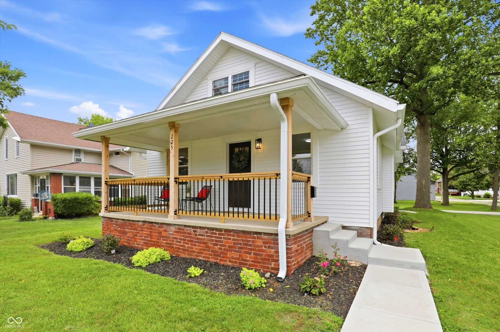 Property Photo: 225 Green Street IN 46072