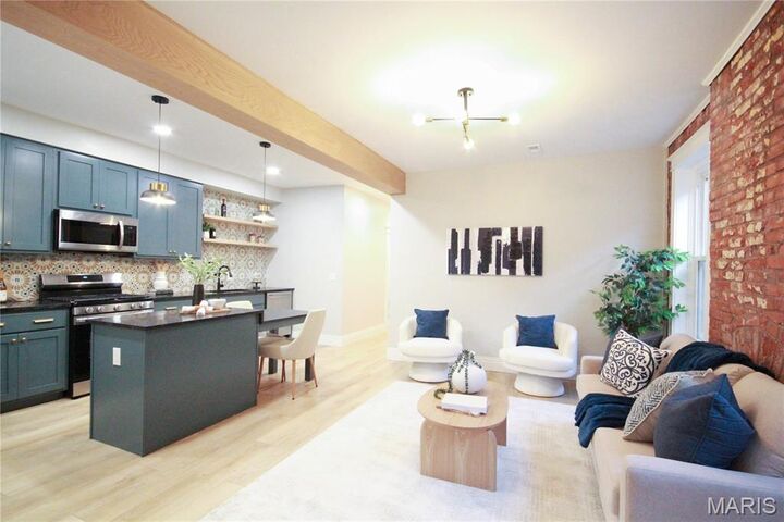 Property Photo: 4165 Russell Boulevard MO 63110