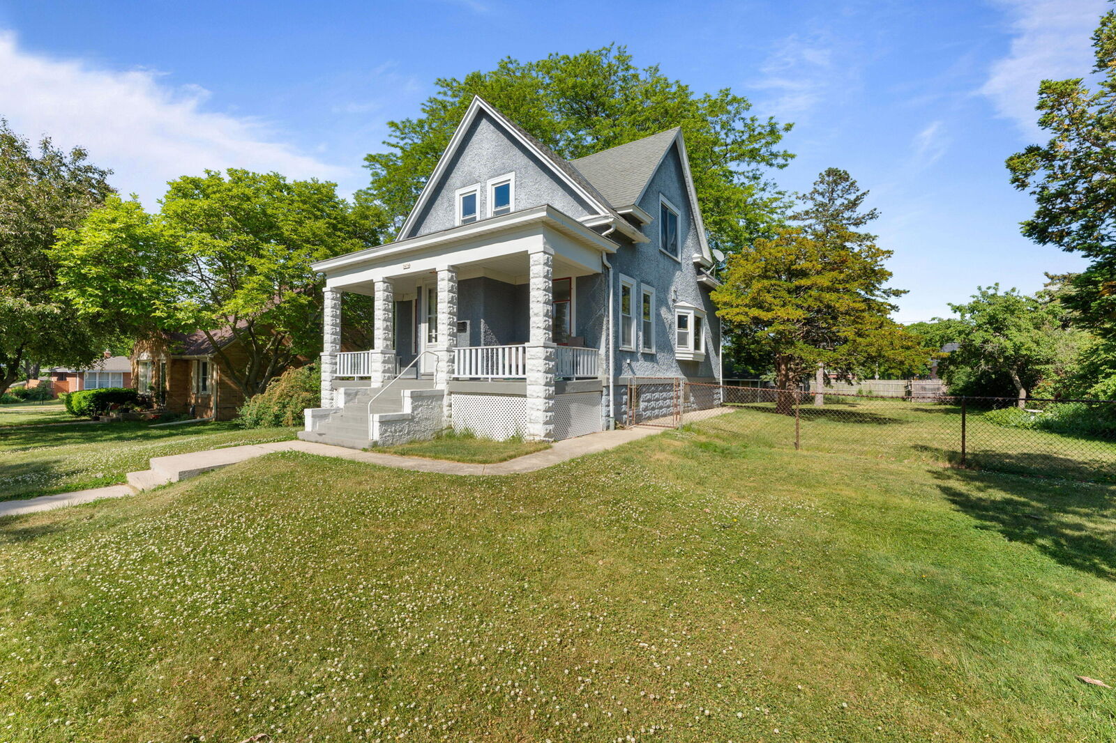 Property Photo:  3676 S 1st St  WI 53207 