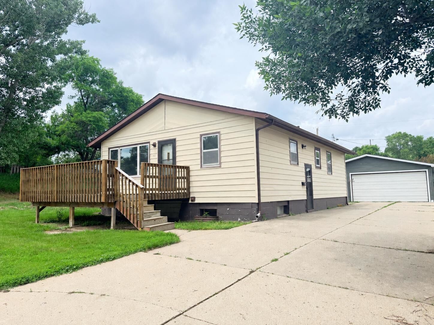 Property Photo:  17 2nd Ave  ND 58722 