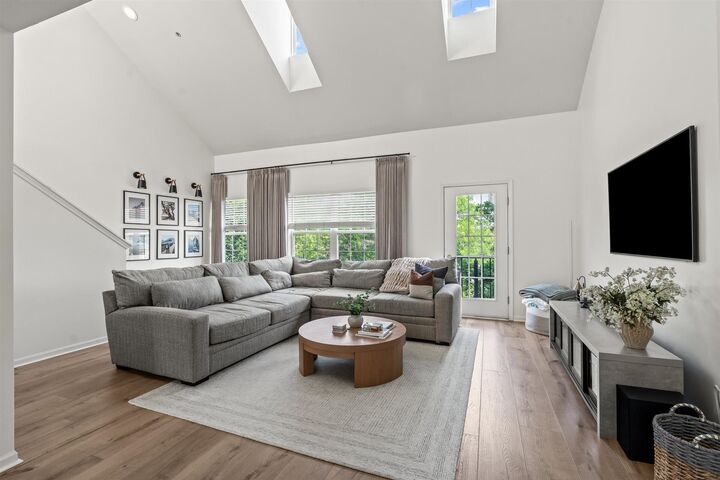 Property Photo: 1097 Ann Arbor Road W MI 48170