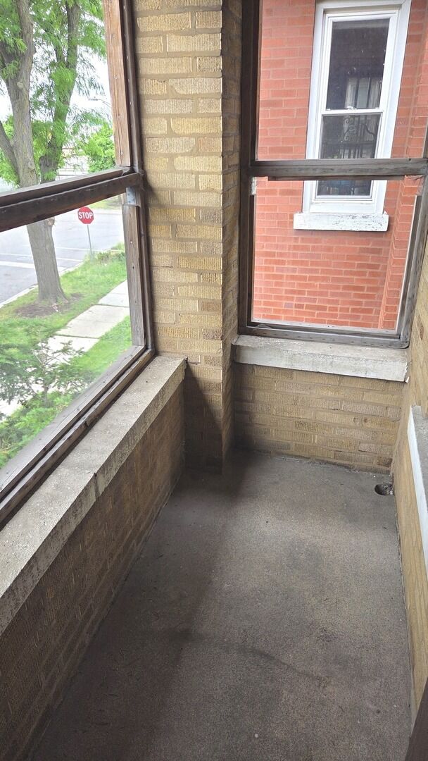 Property Photo: 4307 S Sawyer Avenue IL 60632