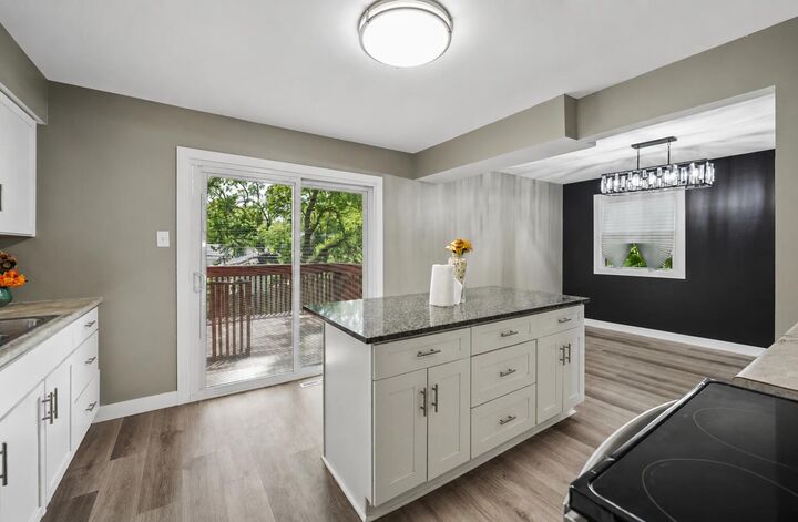 Property Photo:  21601 Jeffrey Avenue  IL 60411 