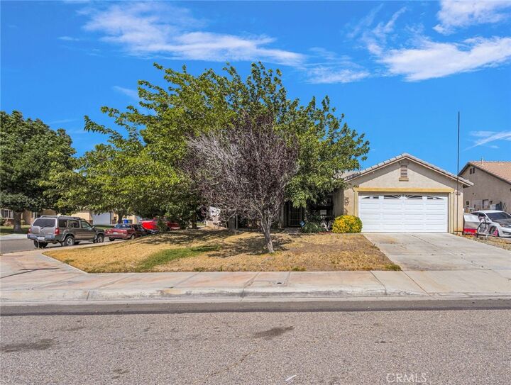 Property Photo: 15449 Lassen CA 92301