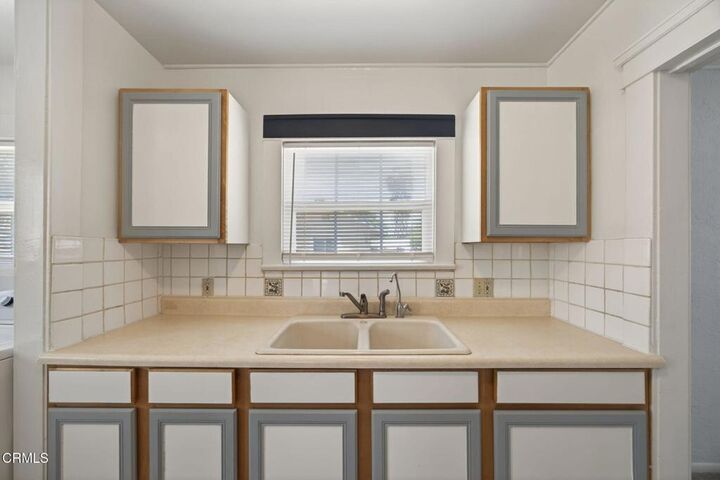 Property Photo: 822 E Pleasant Street CA 93060