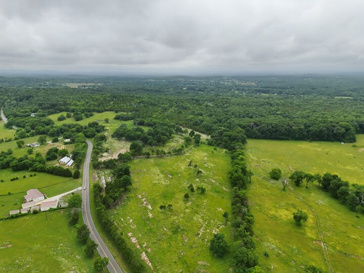 Property Photo:  4492 Murray Kittrell Rd  TN 37149 