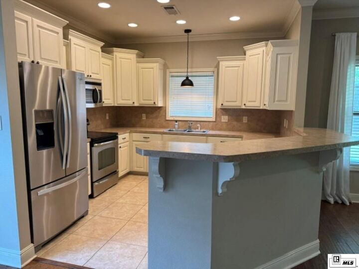 Property Photo:  102 Carriage Way  LA 71291 