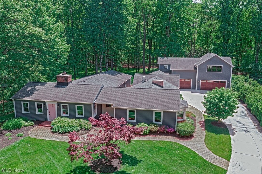 Property Photo: 1 Deerfield Drive OH 44022