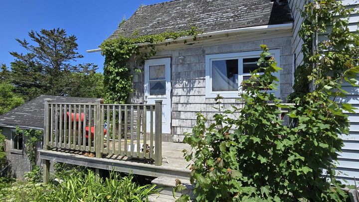 Property Photo: 8599 Highway 1 NS B0W 2K0