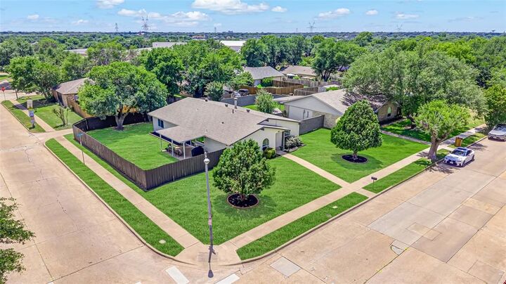 Property Photo:  1800 Cumberland Trail  TX 75023 