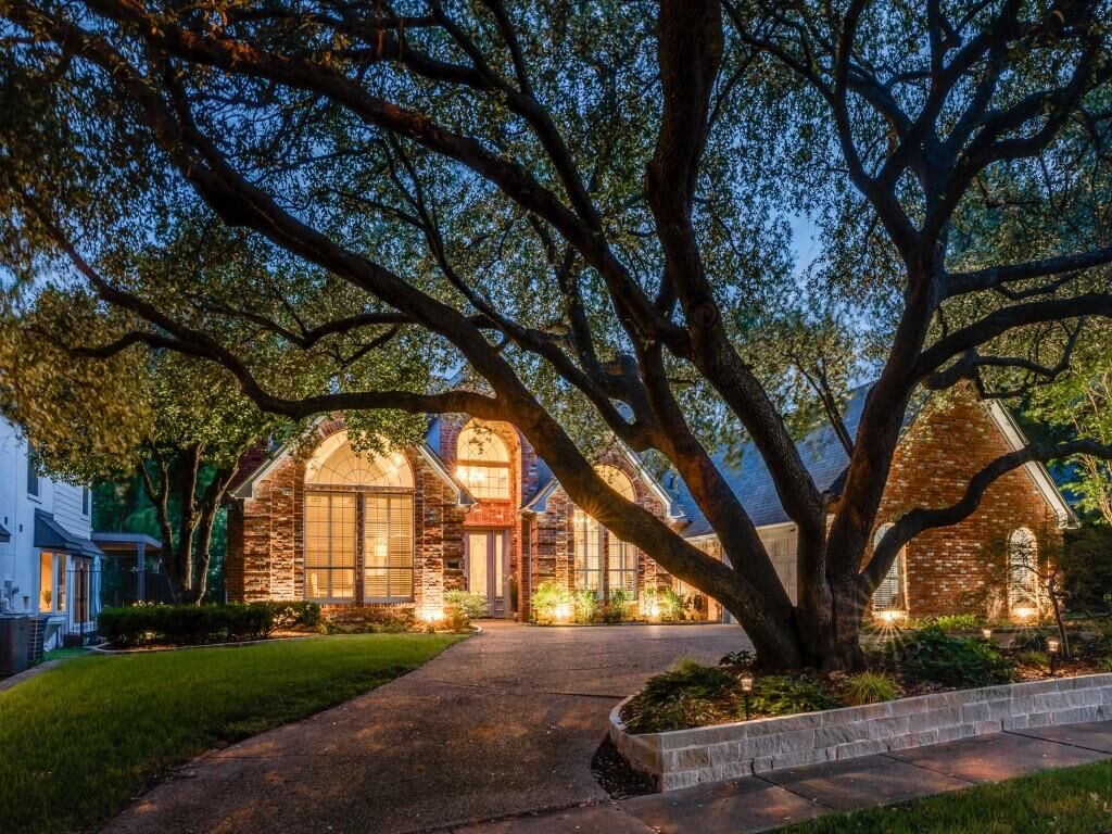 Property Photo:  1109 Shadetree Lane  TX 75013 