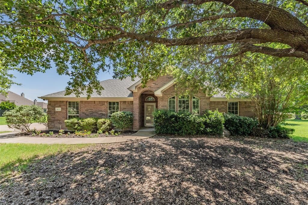 Property Photo:  4035 Palomino Drive  TX 76116 