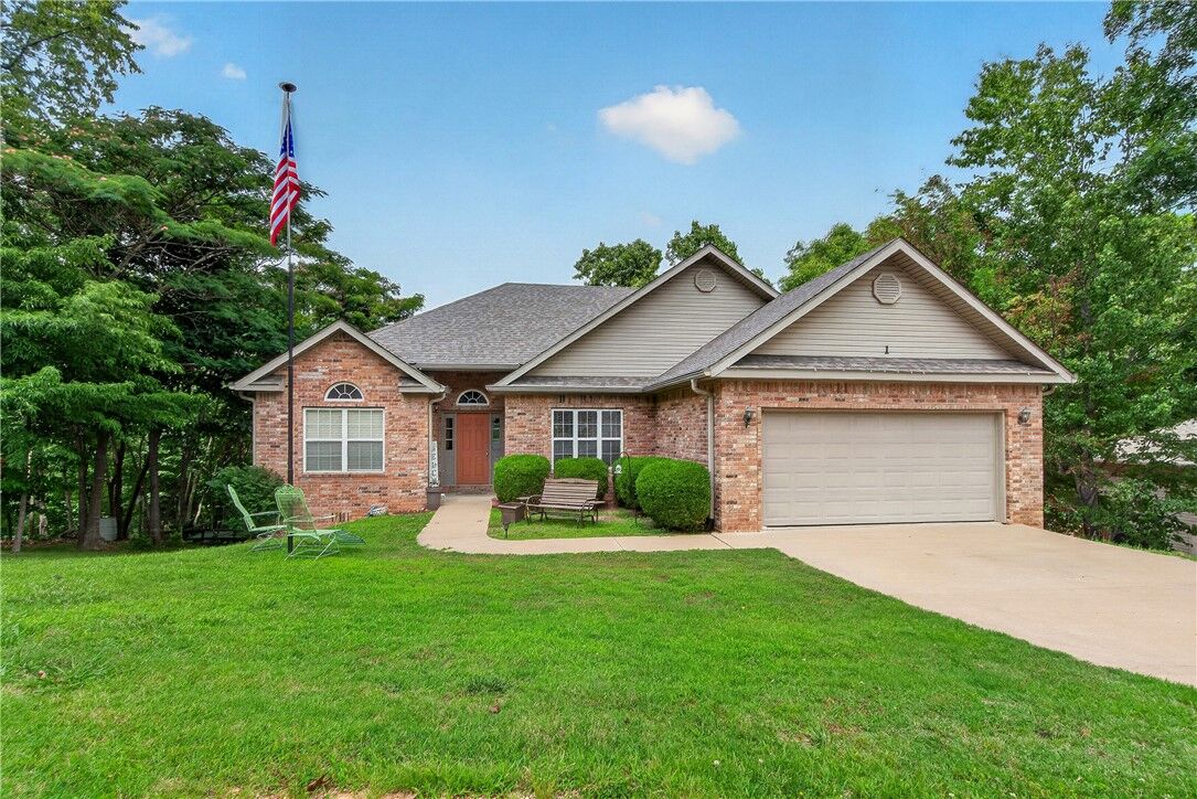 Property Photo:  1 Webb Lane  AR 72714 