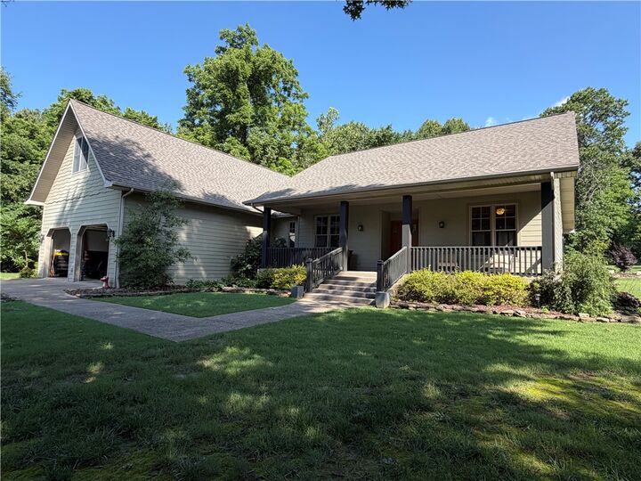 Property Photo: 4120 Acorn Drive AR 72601