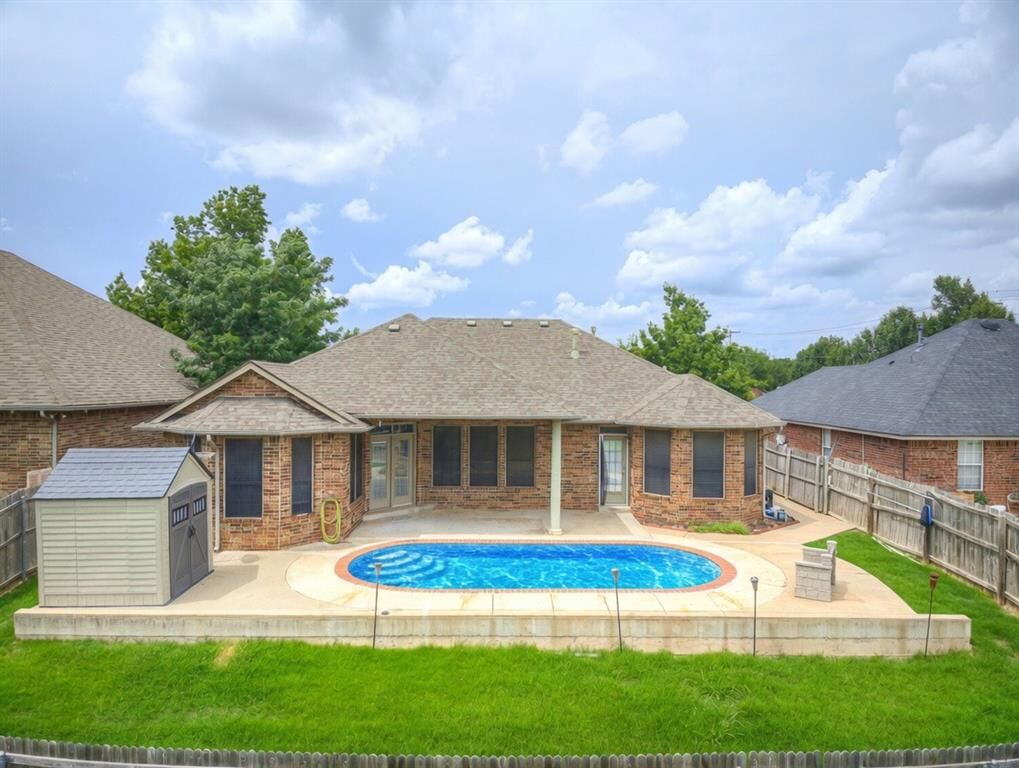 Property Photo:  1308 SW 131st Terrace  OK 73170 