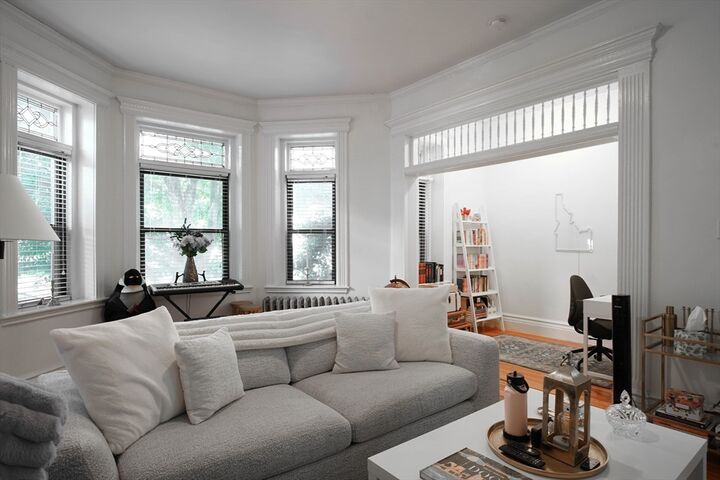 Property Photo: 1109 Boylston Street 1 MA 02215