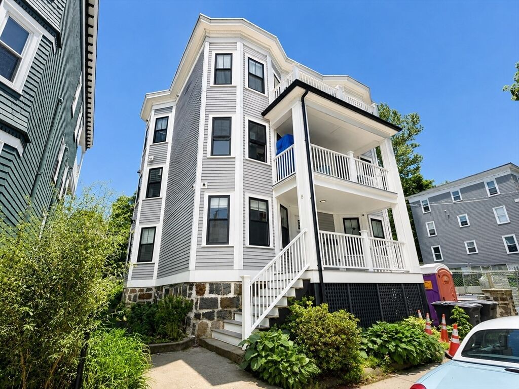 Property Photo:  8 Glenside Ave 1  MA 02130 