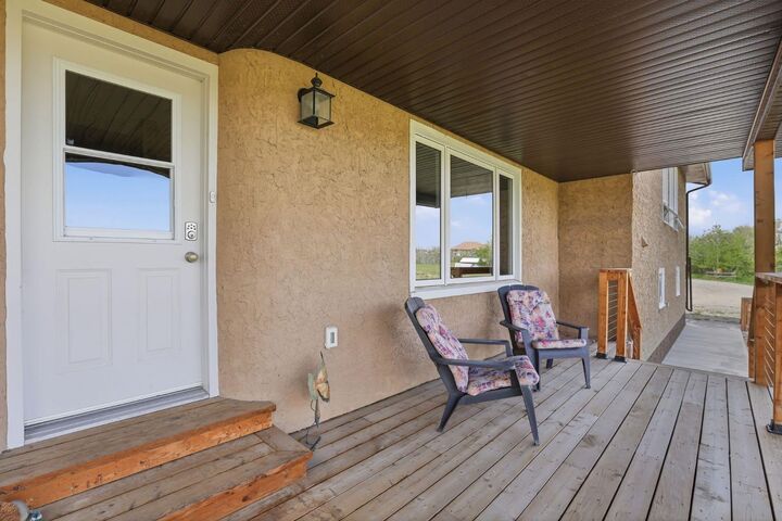 Property Photo: 34 Oak Avenue AB T1S 1K6