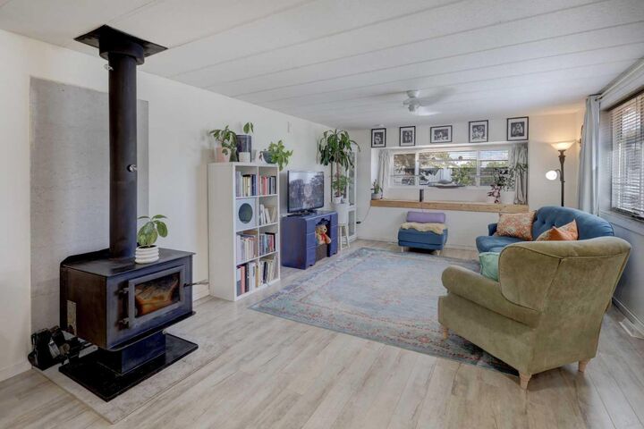 Property Photo: 3223 83 Street NW 40 AB T3B 5M8