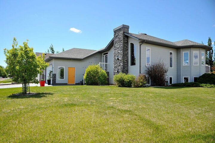 Property Photo: 5134 53 Street AB T0B 1A0