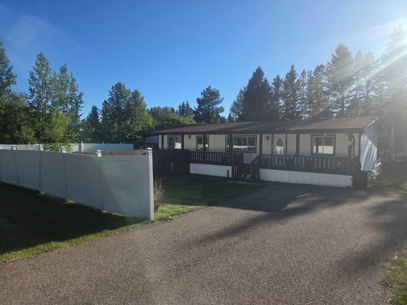 Photo de la propriété:  4354 Highway 27 #20  AB T0M 1X0 