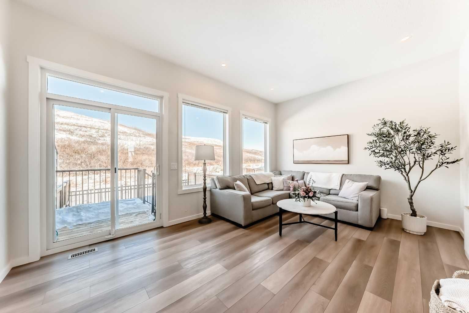 Property Photo: 272 Cranbrook Square SE AB T3M 3K8