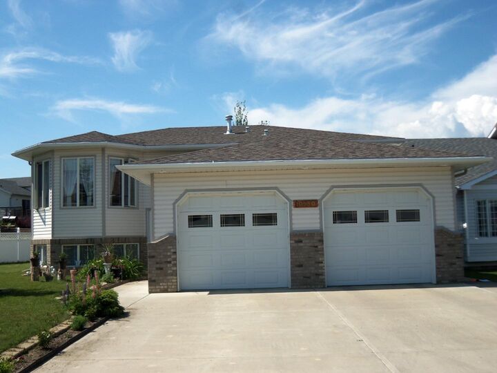 10330 83 Street — photo 1