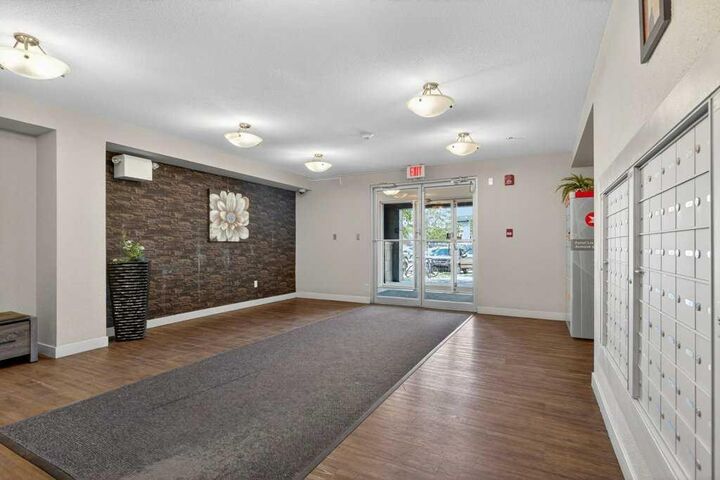 Property Photo: 7210 80 Avenue NE 225 AB T3J 0N7